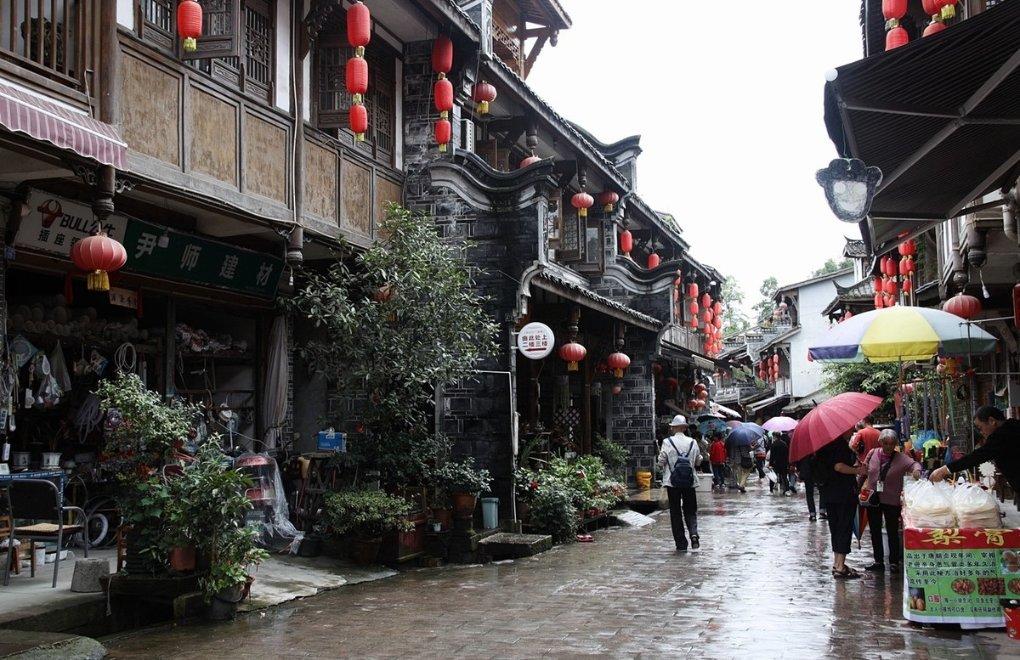 逃离地下古寺庙